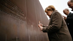 Merkel ruft zu Einsatz für Freiheit und Demokratie auf