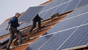 Auferstanden aus Ruinen