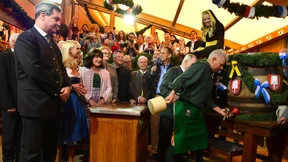 Zwei Schläge für ein Prosit