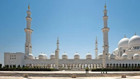 Die Emirate verlegen das Wochenende