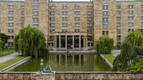 Kleine Moleküle gegen das Virus