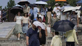 Hitze mit Temperaturen bis zu 48,7 Grad