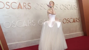 Warum die Silhouette wieder feminin sein darf