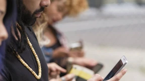 Unglücklich in der digitalen Welt