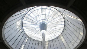 Bundestag gewährt mehr Bafög für Studenten und Schüler