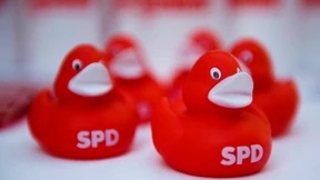 Lehrsätze und Leersätze