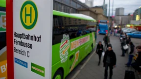 Fernbus-Bahnhof Frankfurt im Januar betriebsbereit