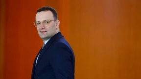 Was erhofft sich Jens Spahn davon?