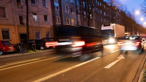 Raser filmte sich bei Tempo 305