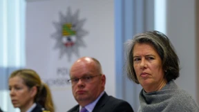 Innenministerin von Sachsen-Anhalt schockiert über Chat-Nachrichten