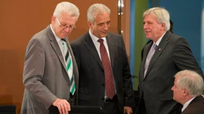 Bouffier sieht trotz Zustimmung Risiko