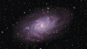 Anziehende Geburten im All