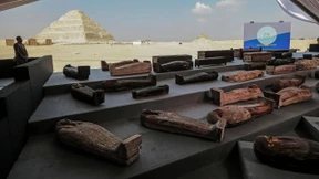 Archäologen entdecken mehr als hundert Sarkophage