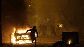 „Nieder mit der Demokratie!“