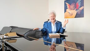 Angelika Nebel gibt Studiokonzerte im Westend