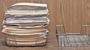 Wie sehr Deutschland in Bürokratie versinkt