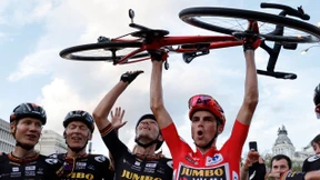 Kuss tritt aus Schatten der egoistischen Chefs