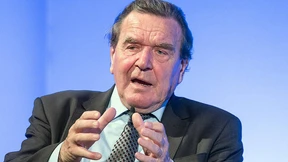 Schröder hält Neuwahl im Jahr 2019 für möglich