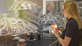 Sie produzieren jedes zehnte Brillenglas in Deutschland