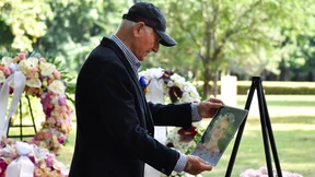 Zsa Zsa Gabors Urne in Budapest beigesetzt