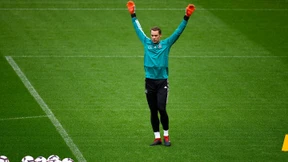 Manuel Neuer bleibt im Tor