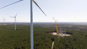 Brandenburger Rekord-Windrad wächst in die Höhe