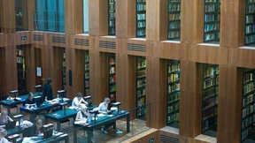 Sockelbauten für neue Altheiten 