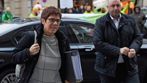 Kramp-Karrenbauer aus Krankenhaus entlassen