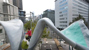 Die „fliegende Krawatte“ wird wetterfest gemacht