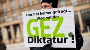 Alle müssen zahlen. Ganz einfach