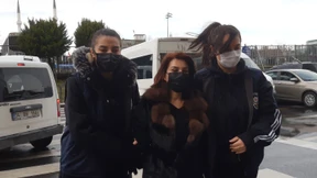 Drei Frauen als Zielscheibe