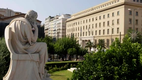 Griechische  Notenbank zahlt Dividende