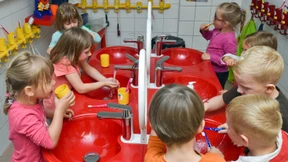 Kitas suchen händeringend nach Personal