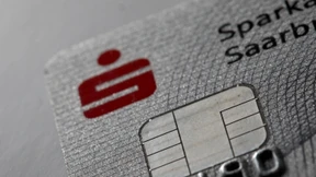 Sparkassen tauschen 7 Millionen Karten aus