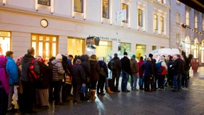 Großmutter Tove Li hat Butter gebunkert 