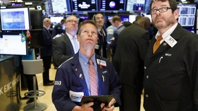 Dow Jones büßt so stark ein wie zuletzt 1987