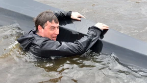 Ministerpräsident McAllister geht baden