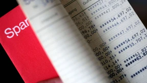 Die Banken belauern sich 