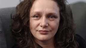 Sie dachte, die Nachbarn klopften Teppiche aus