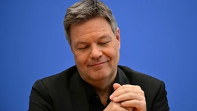 Mehr als 250.000 Menschen fordern Habeck zum Verbleib in der Politik auf