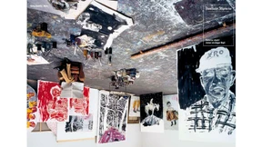 Die F.A.Z. inszeniert den Künstler in seinem Atelier für die legendäre Kluge-Kopf-Kampagne