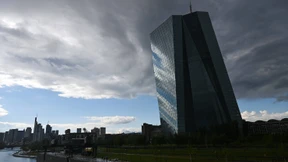 Zwei Wirtschaftsweise bewerten EZB-Anleihenkäufe milde