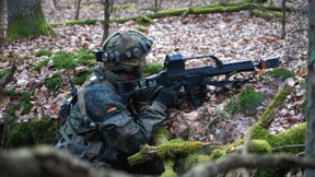 Fahnenflüchtiger deutscher Fallschirmjäger kämpft angeblich in Ostukraine