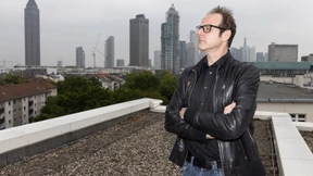 Comedian Vince Ebert arbeitet sich an ernsten Themen ab