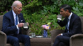 Joe Biden demonstriert Einigkeit mit Sunak und Charles III.