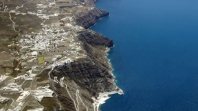 200 Beben binnen 48 Stunden – Menschen flüchten von Santorini