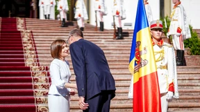 Ein Besuch zur Hilfe gegen Moskau