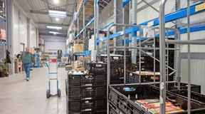 Wie Flüchtlingshelfer und die Tafeln im Chaos versinken