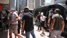 Besatzung von Luxus-Yacht vor Gericht