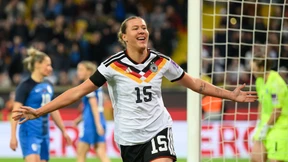Gedränge im Sturm bei den deutschen Fußballfrauen